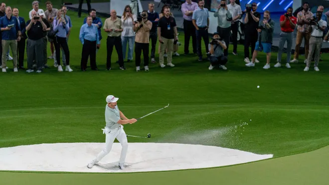 不愧是队长！赵睿半场7中5高效拿下13分2板2助 次节连拿10分.